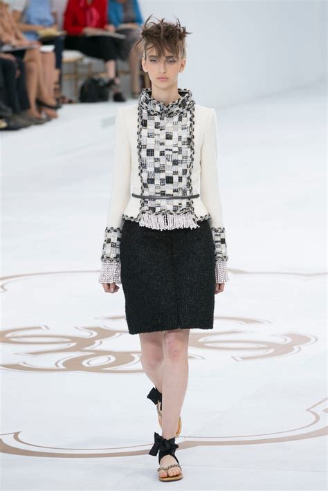 chanel winter 2014 fashion show|Chanel dresses fall 2014.